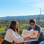 Yucca - And Glamping Bed & Breakfast 3*