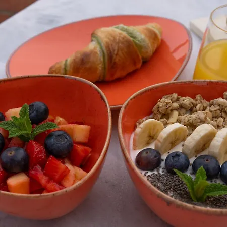 Yucca - Luxury And Glamping Bed & Breakfast